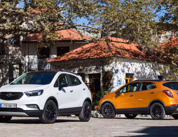 Opel Mokka X "Color Innovation" '2016–19