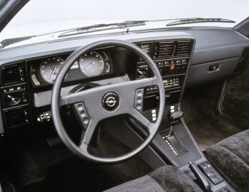 Торпедо Opel Monza (A2) '1982–08.1986