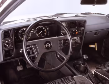 Panel frontal Opel Monza (A2) '1982–08.1986
