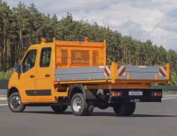 Opel Movano 4×4 Double Cab chassis with tipper body '2019–21
