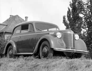 Opel Olympia 2-door Sedan '12.1947–12.1949
