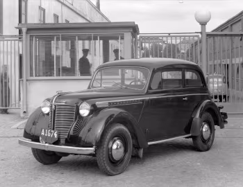 Opel Olympia 2-door Sedan '12.1947–12.1949