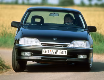 Opel Omega (A) '1990–94