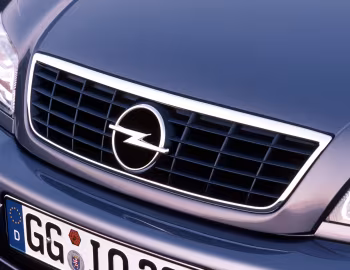 Logotipo Opel Omega 2.5 DTI [Worldwide] (B2) '07.2001–11.2003