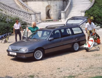 Opel Omega Caravan (A) '1990–94