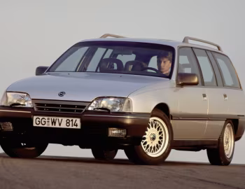 Opel Omega 2.0i Caravan (A) '1986–90