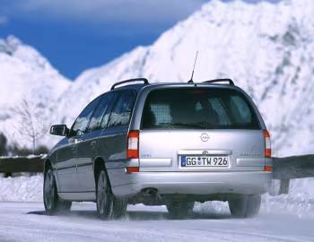 Opel Omega 2.2 16V Caravan (B2) '08.1999–06.2003