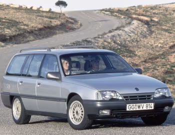 Opel Omega 2.0i Caravan (A) '1986–90