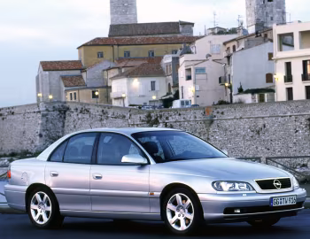 Opel Omega V8 (B2) '2000