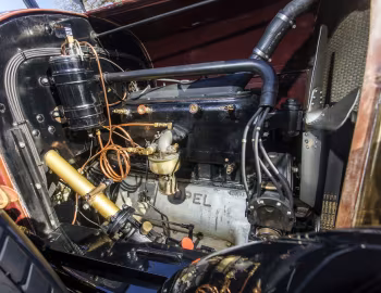 Bajo el capó Opel 14/38 PS offener Sechssitzer '1918–23