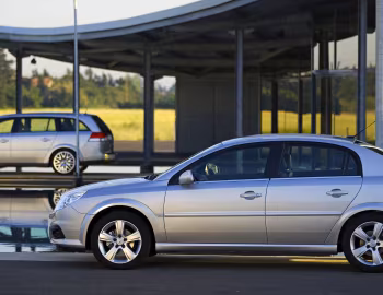 Opel Vectra Caravan, Opel Vectra Sedan