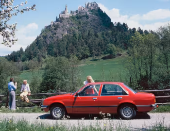 Opel Rekord 4-door Sedan (E1) '1977–82