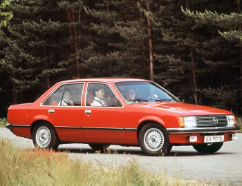 Opel Rekord 4-door Sedan (E1) '1977–82
