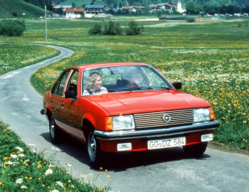 Opel Rekord 4-door Sedan (E1) '1977–82