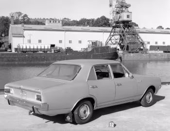 Opel Rekord 1900 S Automatic 4-door Sedan (C) '1966–71
