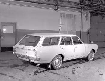Opel Rekord 1900 S 4-door Caravan (C) '1966–71