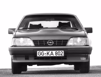 Opel Rekord 2.3 TD GLS [Worldwide] (E2) '1985–06.1986