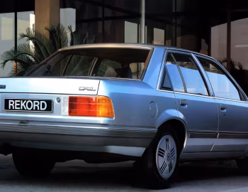Opel Rekord 2.3 TD GL [Worldwide] (E2) '06.1984–08.1986