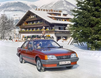 Opel Rekord Berlina [Worldwide] (E2) '10.1982–08.1984