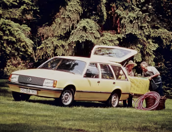 Opel Rekord 5-door Caravan (E1) '1977–82