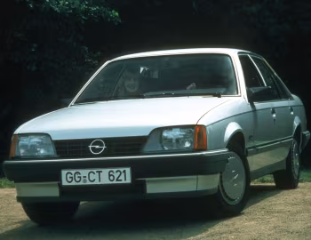 Opel Rekord CD [Worldwide] (E2) '03.1983–06.1986