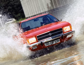 Opel Rekord 4-door Sedan (D) '1972–77