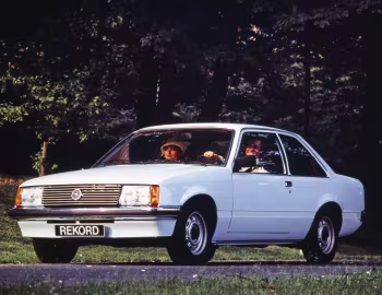 Opel Rekord 2-door Sedan (E1) '1977–82