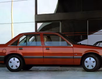 Opel Rekord LS [Worldwide] (E2) '09.1984–06.1986