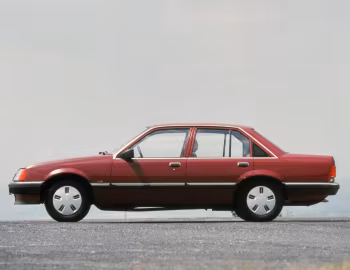 Opel Rekord LS [Worldwide] (E2) '09.1984–06.1986