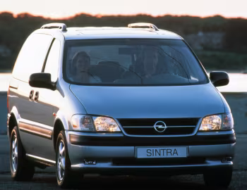 Opel Sintra 3.0 V6 CD '1996–99