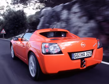 Opel Speedster '09.2000–03