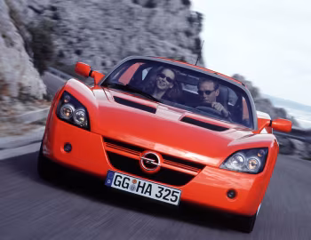 Opel Speedster '09.2000–03