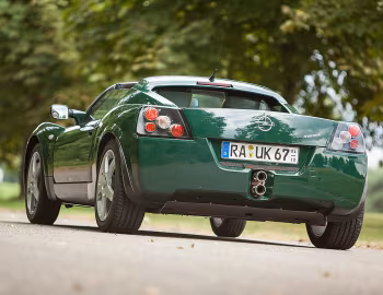 Opel Speedster '09.2000–03
