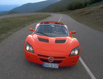 Opel Speedster '09.2000–03