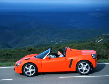 Opel Speedster '09.2000–03