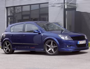 Steinmetz Opel Astra Hatchback (H) '2004