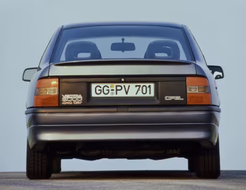 Opel Vectra 2000 4×4 (A) '09.1989–06.1992