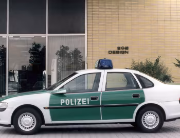 Opel Vectra Limousine FuStW [Germany] (B) '1995–11.1998