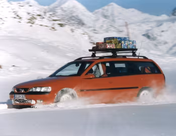 Opel Vectra 2.0 16V CD Caravan (B) '11.1996–11.1998
