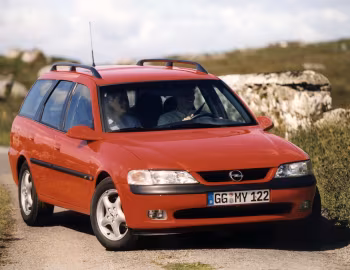 Opel Vectra 2.0 16V CD Caravan (B) '11.1996–11.1998