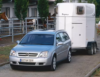 Opel Vectra Caravan (C) '2003–05