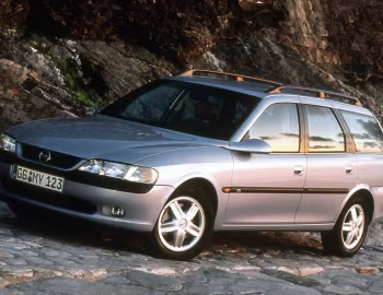 Opel Vectra 2.5 V6 CD Caravan (B) '11.1996–11.1998