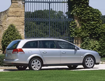 Opel Vectra Caravan (C) '2003–05