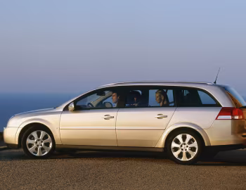 Opel Vectra Caravan (C) '2003–05