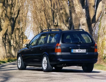 Opel Vectra Sport Caravan (B) '01.1997–11.1998