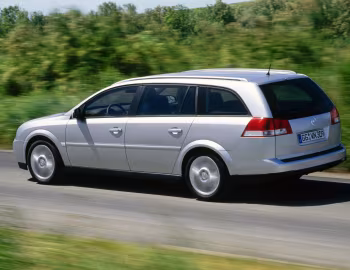 Opel Vectra Caravan (C) '2003–05