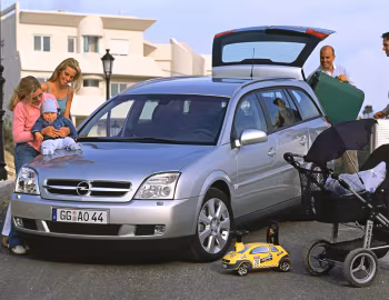 Opel Vectra Caravan (C) '2003–05