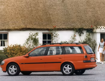 Opel Vectra 2.0 16V CD Caravan (B) '11.1996–11.1998