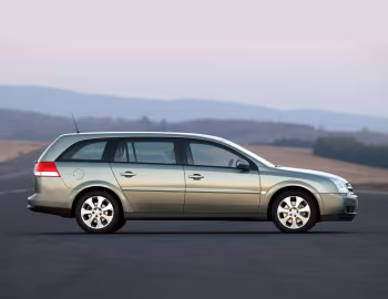Opel Vectra 3.0 V6 CDTI Caravan (C) '2003–05