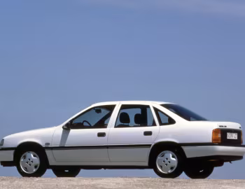 Opel Vectra CD 2.0i Sedan (A) '1988–92